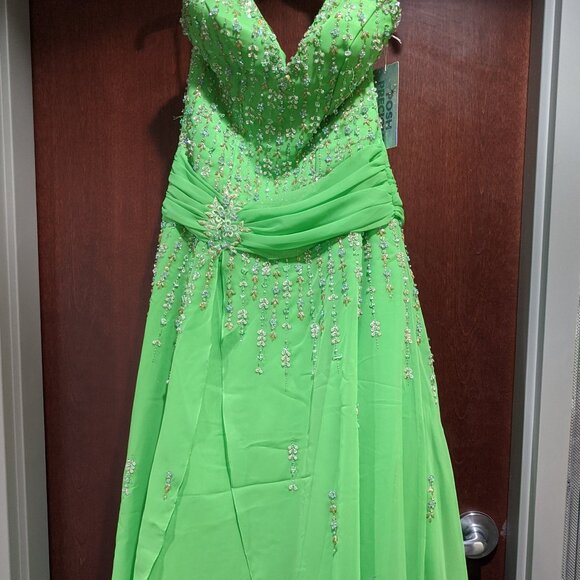 Posh Precious 020240 Green Flash Size 10 Prom Dress - Picture 2 of 10